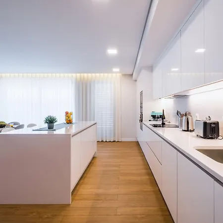 The Shoreline 2 Parede